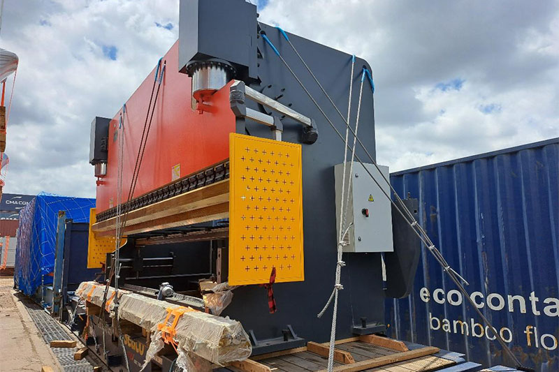 Bending machine4